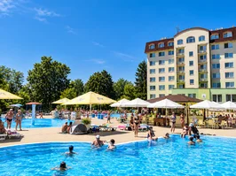 Vonkajšie kúpalisko kúpeľov Číž